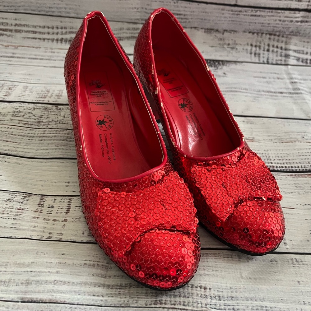 Rubies The Wizard of Oz Dorothy Deluxe Ruby Red Sequin Shoes Size 12 New